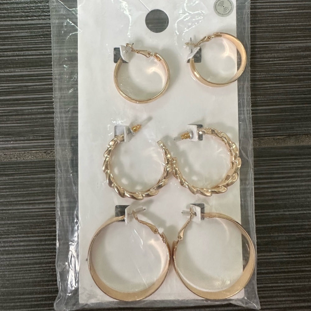 Variety Hoop Earring set - gold